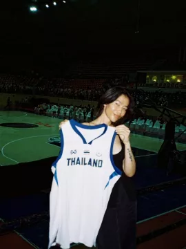 Alda Lina photo 1, mixed, average, black hair, 168 cm, 59 kg, Small bust, Hong Kong