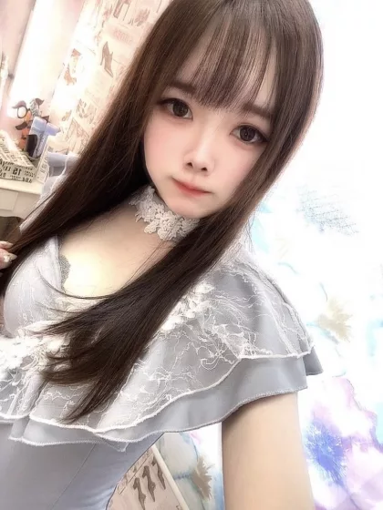 Tierra Lina photo 1, asian, petite, brunette, 156 cm, 48 kg, Small bust, Hong Kong