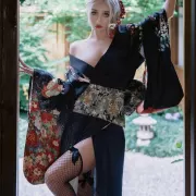 Mandy Lina photo 1, european, average, blonde hair, 163 cm, 52 kg, Small bust, Hong Kong