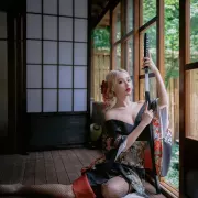 Mandy Lina photo 4, european, average, blonde hair, 163 cm, 52 kg, Small bust, Hong Kong