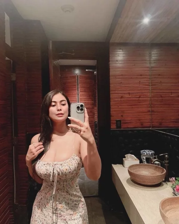 Martine Lina photo 1, mixed, curvy, brunette, 167 cm, 59 kg, Large bust, Hong Kong