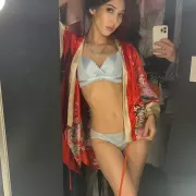 Lynn Lina photo 6, asian, petite, black hair, 160 cm, 52 kg, Small bust, Hong Kong
