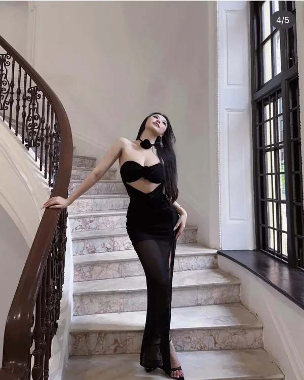 Skyla Lina photo 1, asian, busty, black hair, 166 cm, 55 kg, Large bust, Hong Kong
