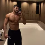 Armando photo 8, latina, curvy, black hair, 180 cm, 86 kg, Hong Kong