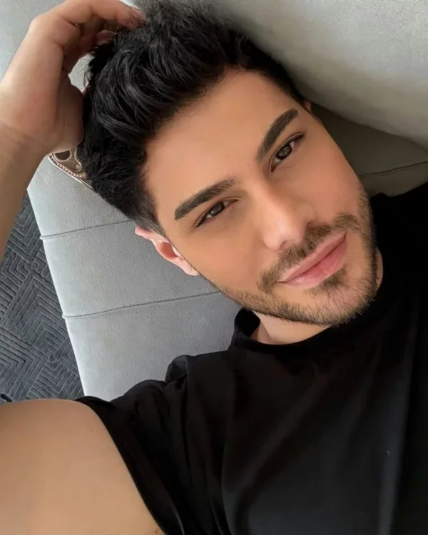 Baran photo 1, mixed, average, black hair, 185 cm, 77 kg, Hong Kong