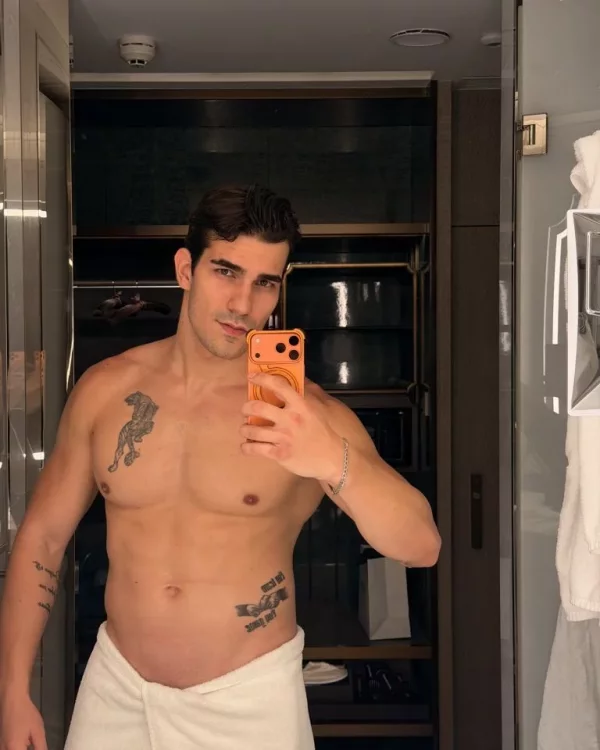 Boris photo 1, european, athletic, black hair, 188 cm, 86 kg, Hong Kong