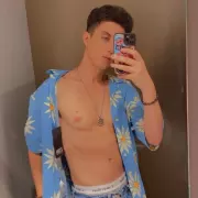 Brandon photo 8, european, slim, brunette, 180 cm, 61 kg, Hong Kong