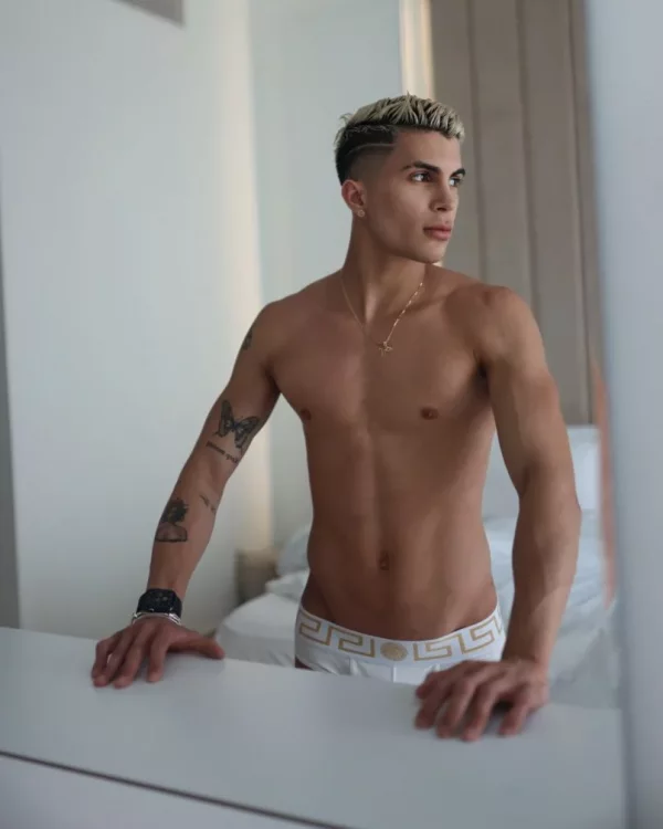 Felipe photo 1, mixed, average, blonde hair, 175 cm, 65 kg, Hong Kong