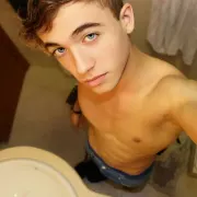 Finn photo 3, european, slim, brunette, 183 cm, 63 kg, Hong Kong
