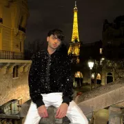 Lucas photo 26, european, slim, black hair, 178 cm, 54 kg, Hong Kong