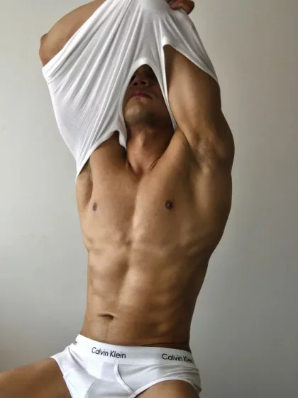 Mathew photo 1, latina, average, brunette, 178 cm, 68 kg, Hong Kong