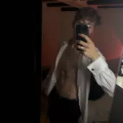 Noel photo 25, european, slim, brunette, 183 cm, 63 kg, Hong Kong