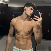 Patrick photo 4, latina, average, brunette, 175 cm, 65 kg, Hong Kong