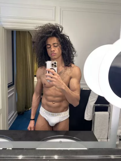 Pietro photo 1, latina, athletic, brunette, 185 cm, 81 kg, Hong Kong