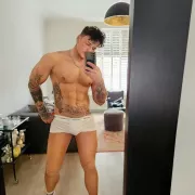 Vince photo 4, latina, athletic, brunette, 185 cm, 83 kg, Hong Kong
