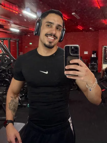 Vitor photo 1, latina, athletic, black hair, 188 cm, 83 kg, Hong Kong