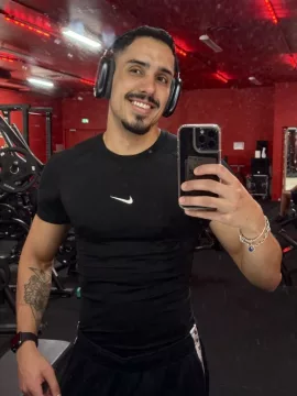 Vitor photo 1, latina, athletic, black hair, 188 cm, 83 kg, Hong Kong