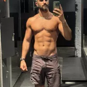 Vizallati photo 4, european, athletic, brunette, 175 cm, 72 kg, Hong Kong