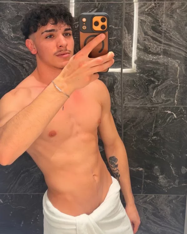 Xander photo 1, latina, athletic, black hair, 180 cm, 77 kg, Hong Kong