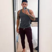 Zac photo 37, latina, curvy, black hair, 178 cm, 83 kg, Hong Kong