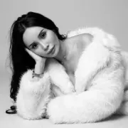 Angelina photo 18, asian, average, black hair, 163 cm, 55 kg, Medium bust, Hong Kong