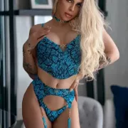 Aurora photo 8, latina, average, blonde hair, 174 cm, 65 kg, Large bust, Hong Kong