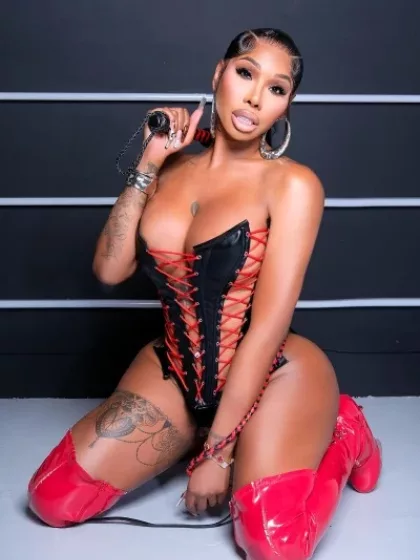 Estela photo 1, black, curvy, black hair, 174 cm, 79 kg, Large bust, Hong Kong