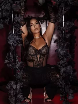 Fabiana photo 1, latina, athletic, black hair, 167 cm, 68 kg, Large bust, Hong Kong