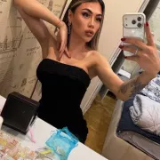 Kamila photo 4, asian, average, auburn hair, 175 cm, 59 kg, Medium bust, Hong Kong