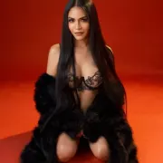 Katharzyna photo 4, asian, average, black hair, 164 cm, 58 kg, Medium bust, Hong Kong
