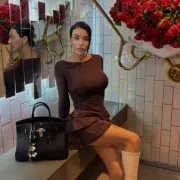 Kayla photo 6, latina, curvy, black hair, 167 cm, 74 kg, Large bust, Hong Kong