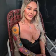Kelsey photo 20, european, curvy, blonde hair, 170 cm, 77 kg, Large bust, Hong Kong