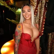 Kelsey photo 9, european, curvy, blonde hair, 170 cm, 77 kg, Large bust, Hong Kong