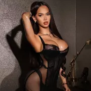 Liya photo 13, european, average, black hair, 175 cm, 60 kg, Large bust, Hong Kong
